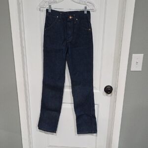 Wrangler Women's Deep Indigo Straight Leg Jeans